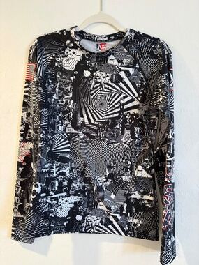 Volcom Women's US Base Top Baselayer Thermal Shirt Small New without tags